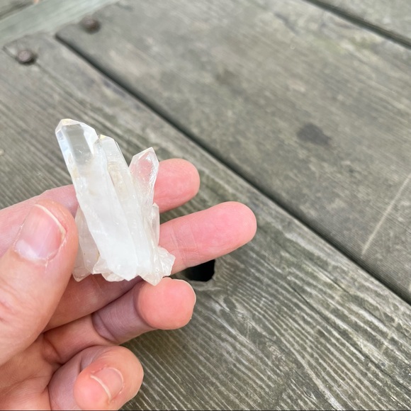 Clear Quartz Crystal Cluster Self Standing - Picture 14 of 16